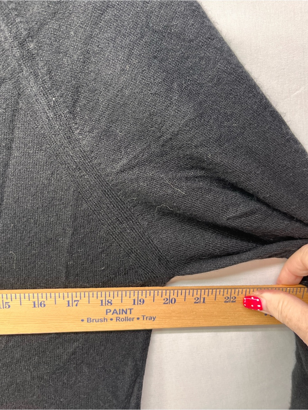 Vintage Women’s Black Crewneck Sweater - Picture 5 of 6